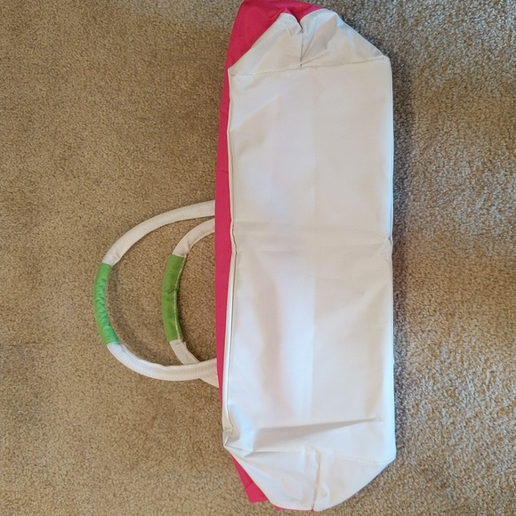 NWT Extra Large Zippered Beach Bag - Picture 4 of 7